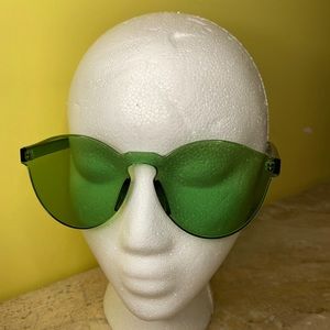 Sunglasses 😎/ green/ women